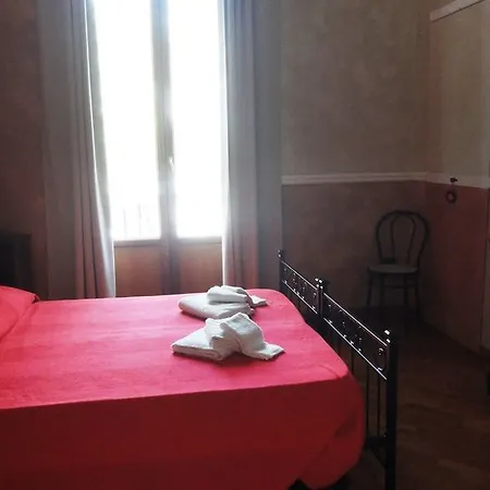 Giovine Italia Couette-café Rome