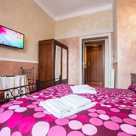 Couette-café Giovine Italia 3*